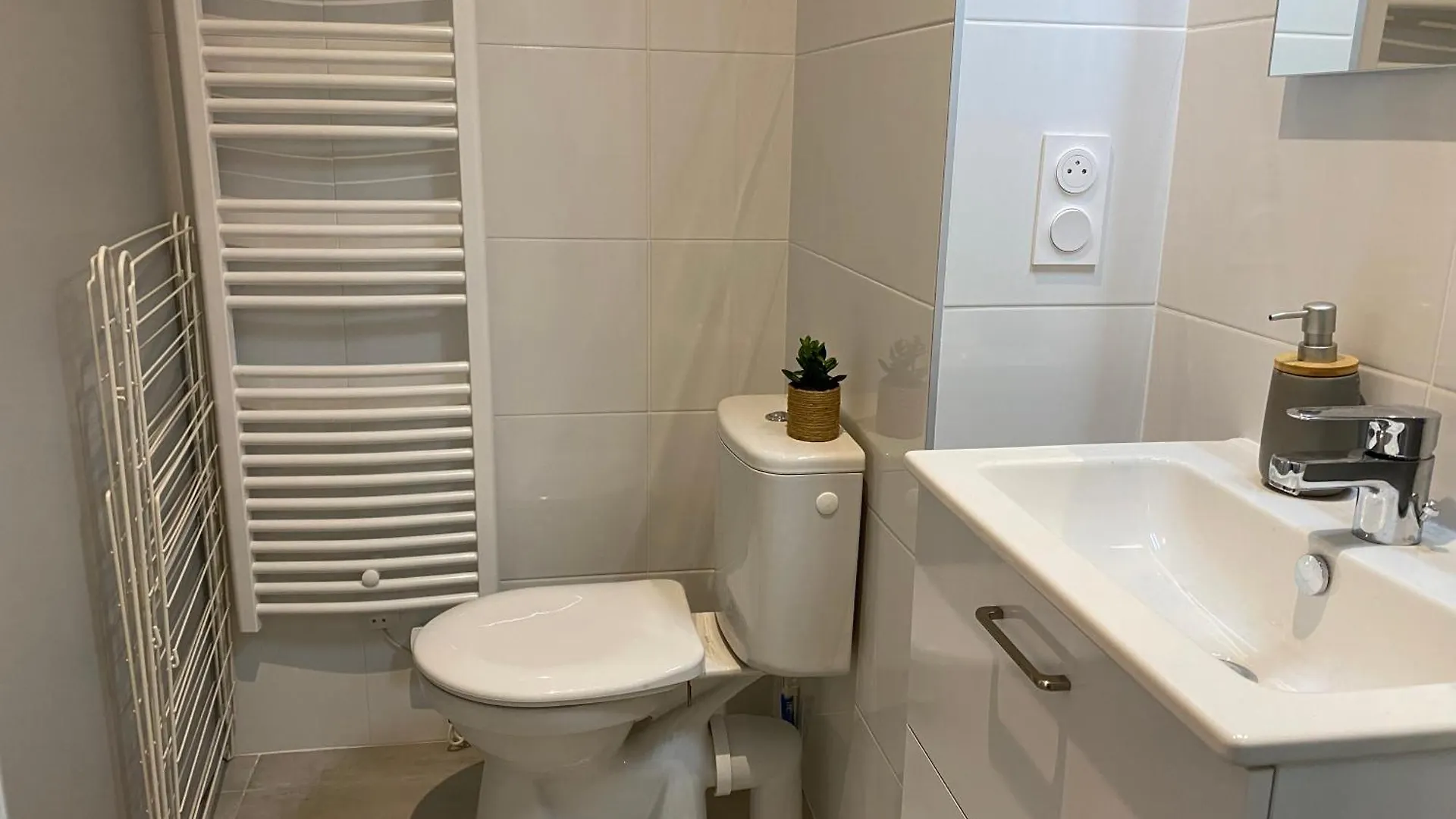 Le Jules Appart'Hotel Romans-sur-Isere Apartment